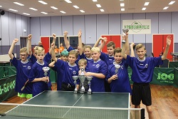 Mr. Spigtschool opnieuw winnaar Kindertafeltennisfeest